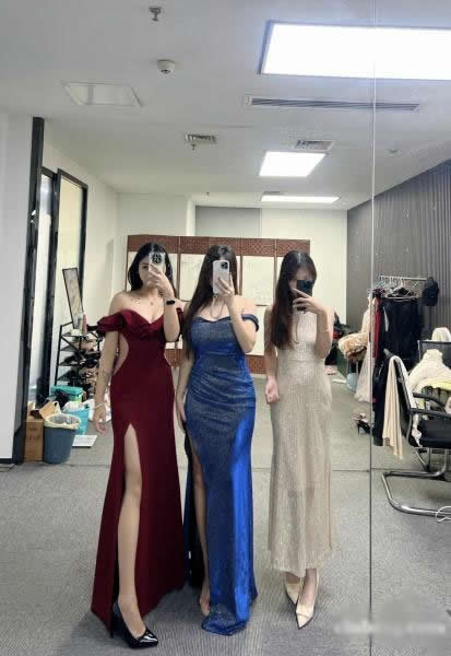 山东淄博服装展示走秀-公司封面照